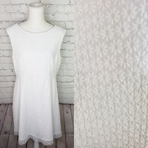 Tahari daisy print sleevless sun dress